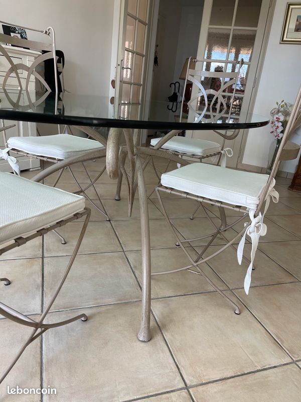 Table en verre et fer forgé + 4 chaises (image 2)
