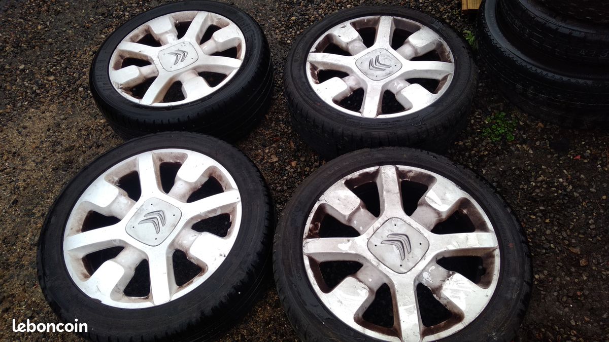 4 jantes avec pneus Citroën C4 cactus (image 1)