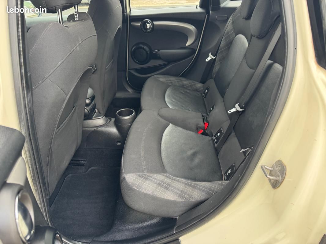 Mini 5 portes HATCH F55 Cooper D 116 ch Pack Mini Business A (image 8)