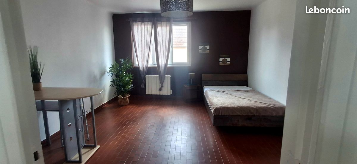 Parking 1 pièce 25 m² · à Chevannes · 25 m² · 315 €