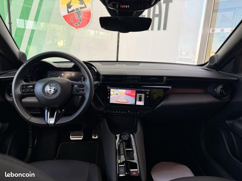 Alfa romeo Junior 1.2 Ibrida 136ch DCT6 (image 11)