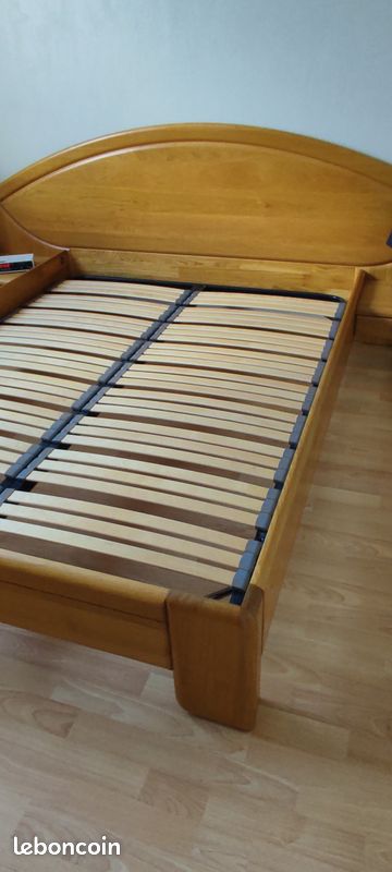 Lit en bois (image 3)