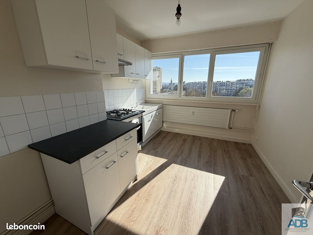 Appartement 2 pièces 45 m² · à Roanne · 45 m² · 442 €/mois