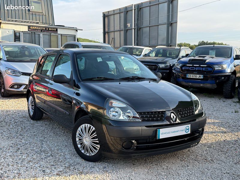 RENAULT CLIO II (2) PHASE 2 1.2 i 16v 75 AUTHENTIQUE / 5 PORTES / 140.000km / JEUNES CONDUCTEURS / PETIT PRIX (image 1)
