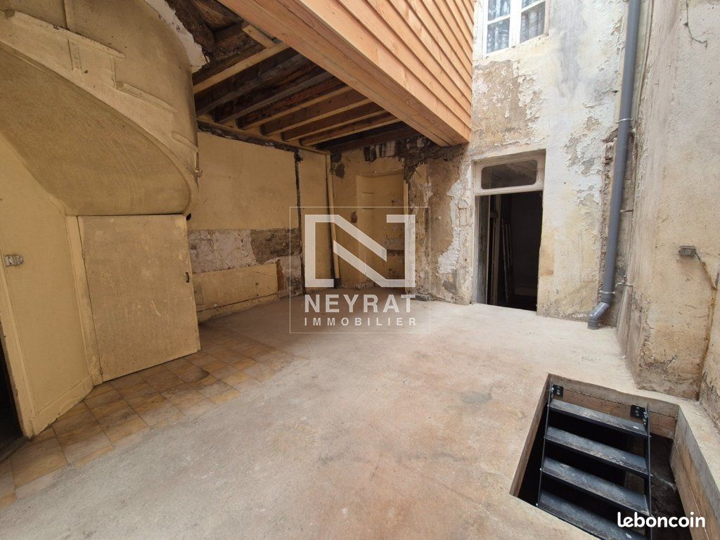 Maison 6 pièces 156 m² · à Nolay · 156 m² · 89 000 €
