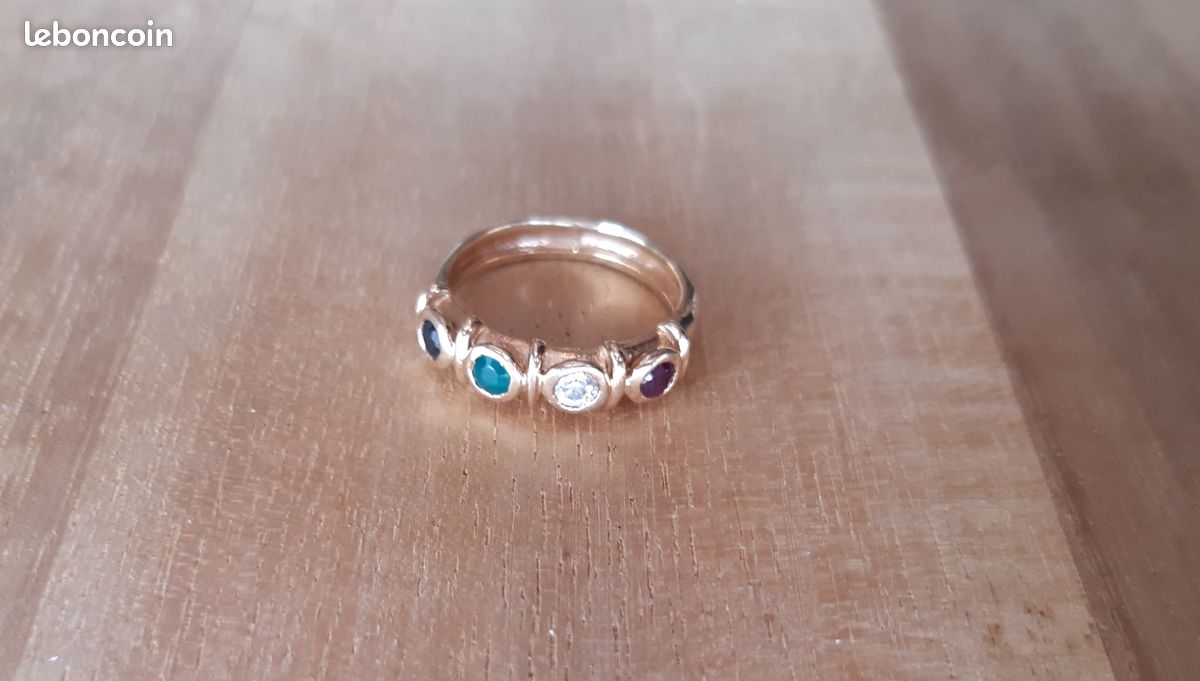 Bague plaquée or avec pierres (image 1)