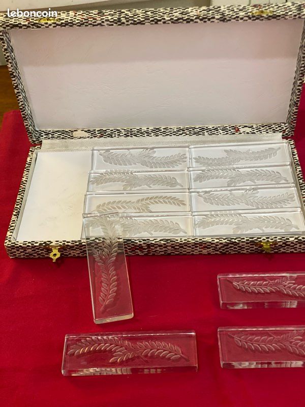 Lot Rare De 12 Porte-couverts Art Déco En Cristal Ciselé - Années 50