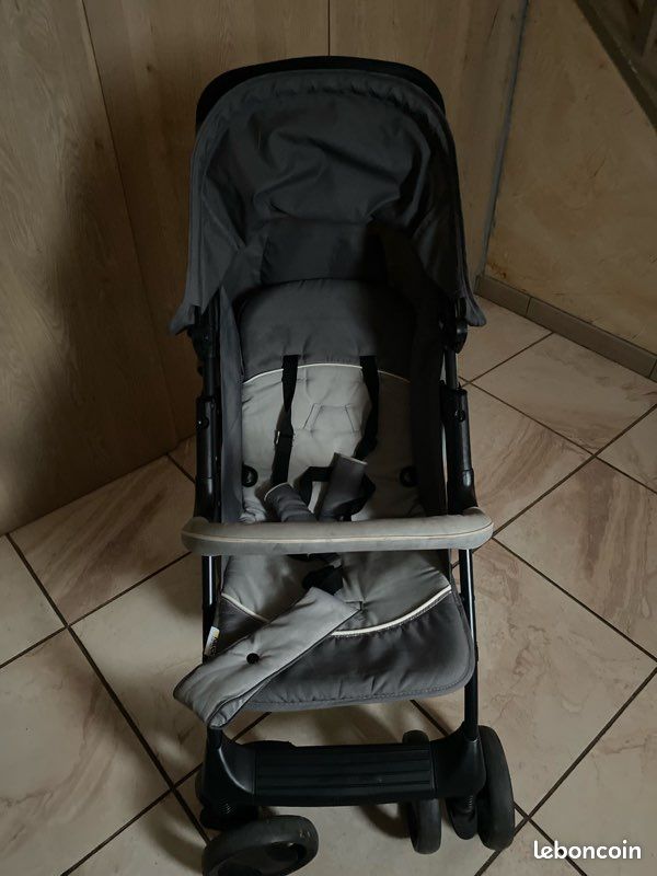 Poussette bébé (image 1)