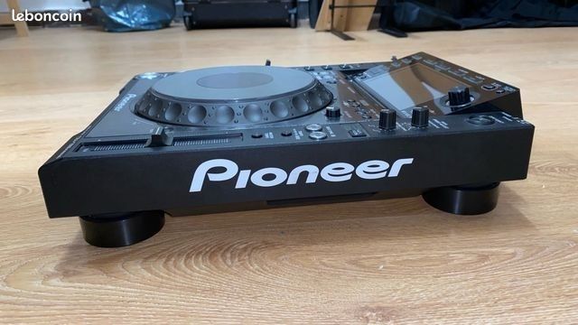 Pioneer CDJ 2000 Nexus (image 3)