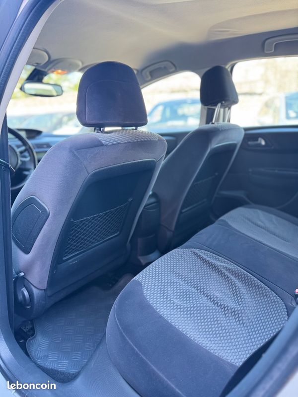 Citroën C4 1.6 HDi 109CH AMBIANCE (image 7)