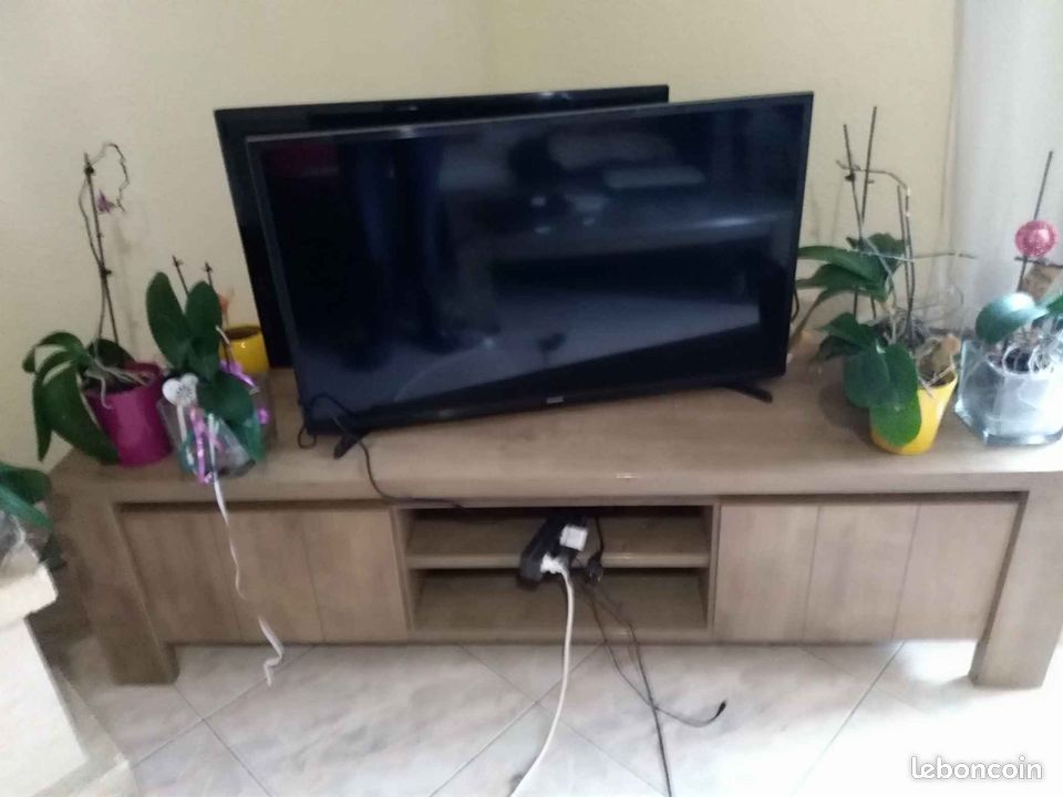Meuble télévision (image 2)