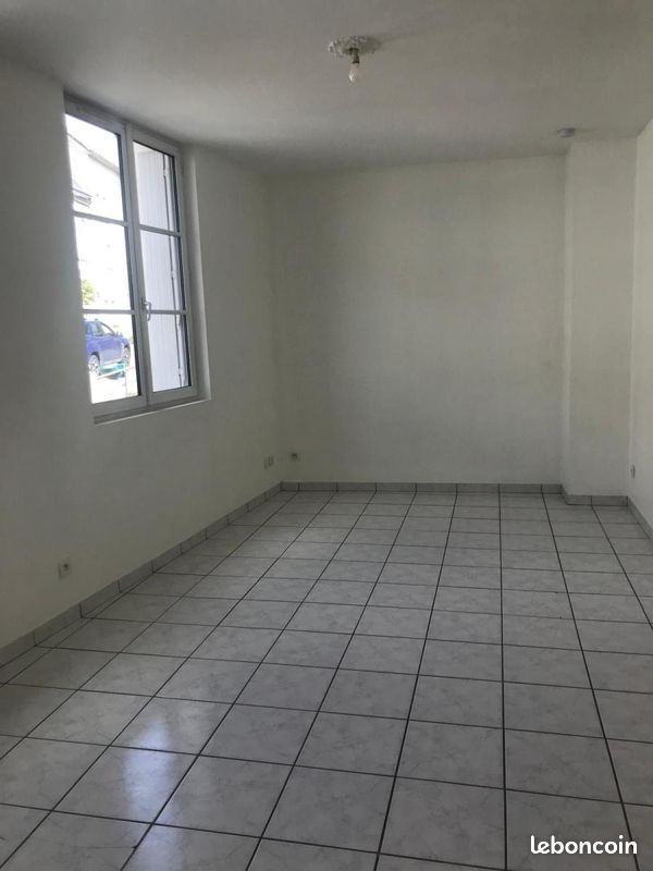 Appartement 50 m² · à Château-Renault · 50 m² · 480 €/mois