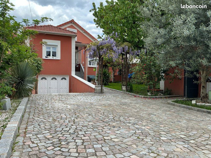 Maison 5 pièces 110 m² · à Stains · 110 m² · 430 000 €