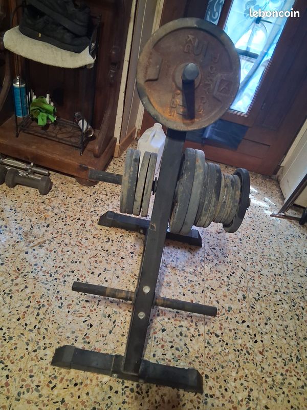 Lot de matériel de musculation – Banc + poids + haltères (image 1)