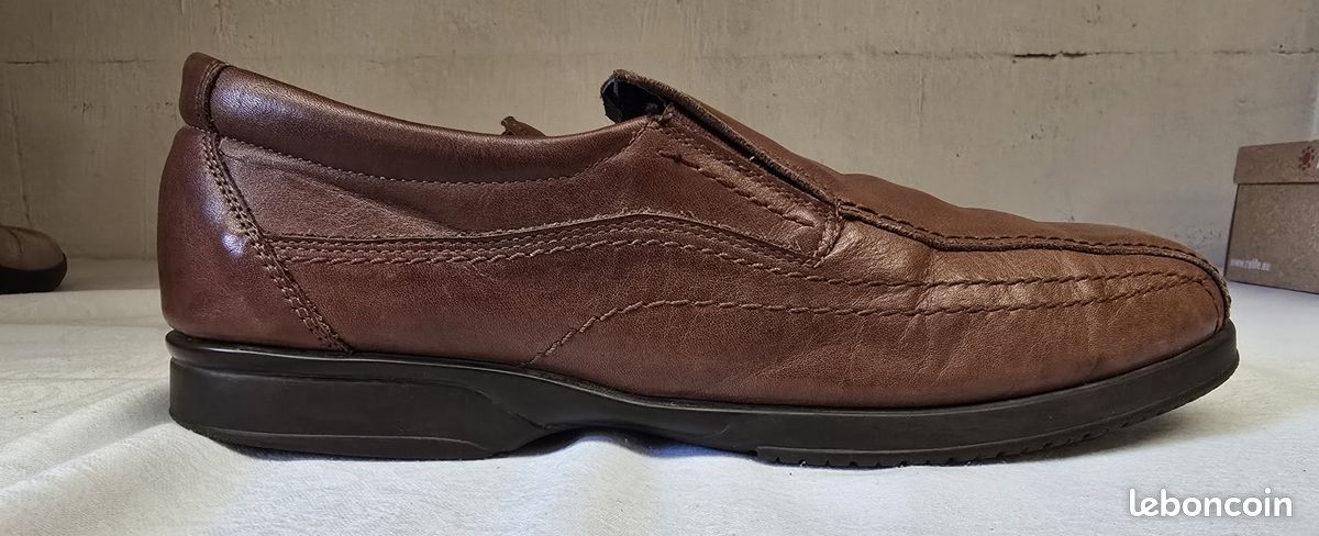 Mocassins homme cuir T 44 (image 5)