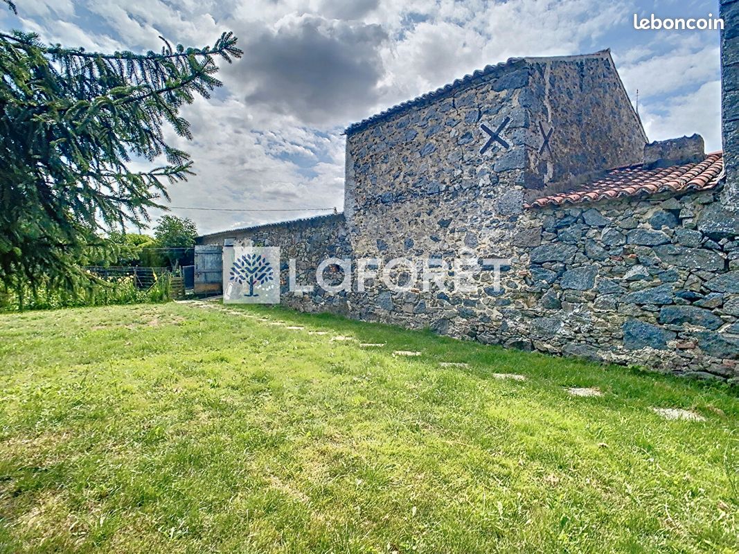 Maison 5 pièces 127 m² - Moncoutant-sur-Sèvre 79320 (image principale 9)