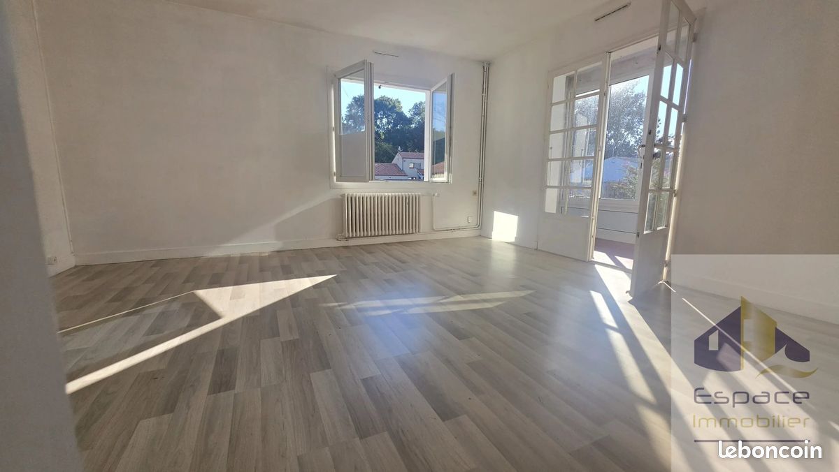 Maison 3 pièces 82 m² · à Saint-Christophe · 82 m² · 196 357 €