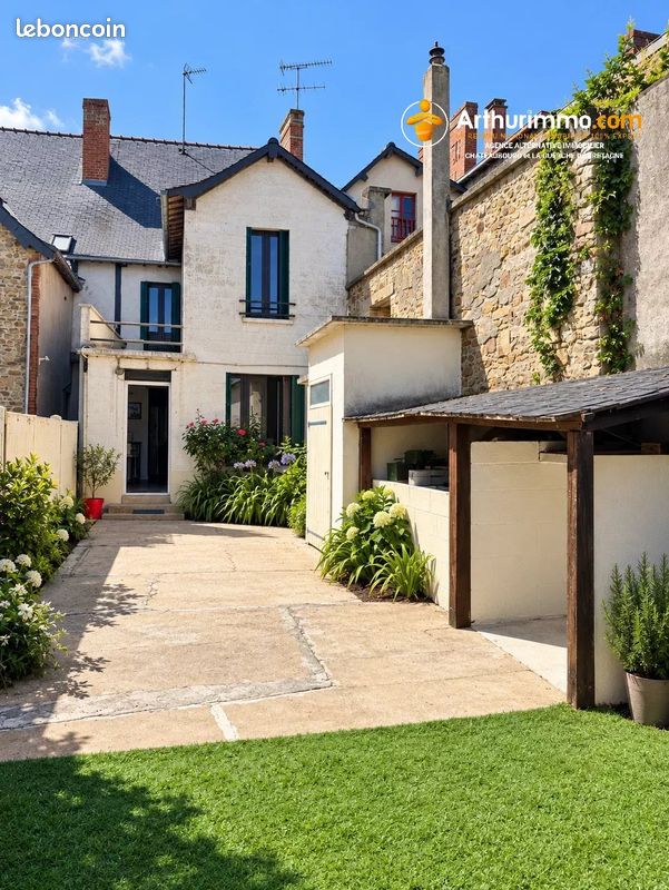 Maison 3 pièces 85 m² · à La Guerche-de-Bretagne · 85 m² · 102 000 €