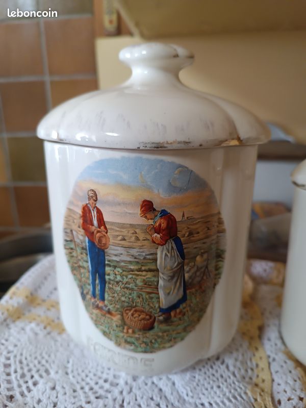 Ensemble de 6 pots épices en faïence Années 50-60 Demi porcelaine Ardy : Motif de L' angélus (image 2)