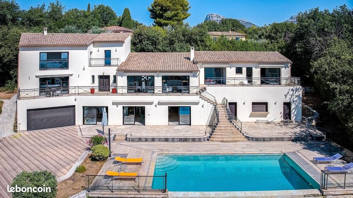 Maison 6 pièces 325 m² · à La Gaude · 325 m² · 1 600 000 €