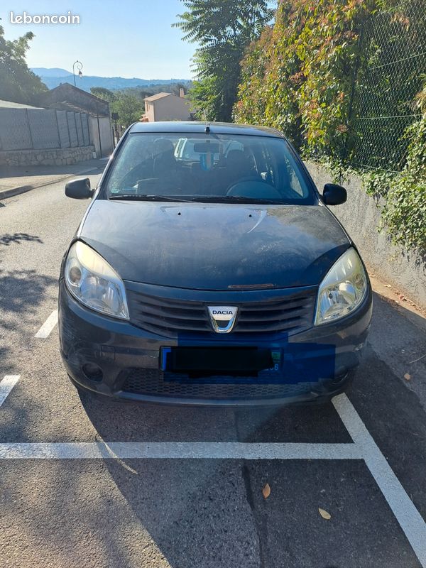 dacia-sandero-1-5-dci-voitures