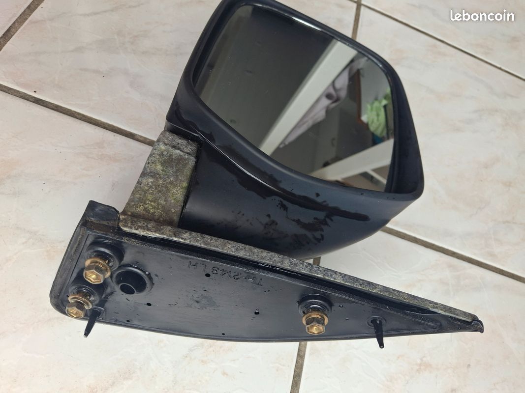 Rétroviseur Toyota Hiace 21LK12 (image 1)