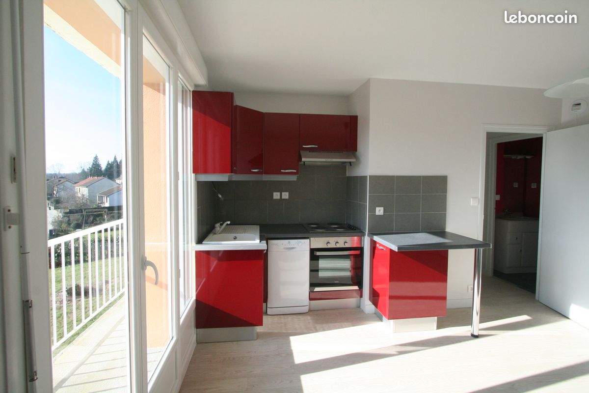 Joli petit T3 ensoleillé très équipé - Le Palais-sur-Vienne 87410 (image principale 0)