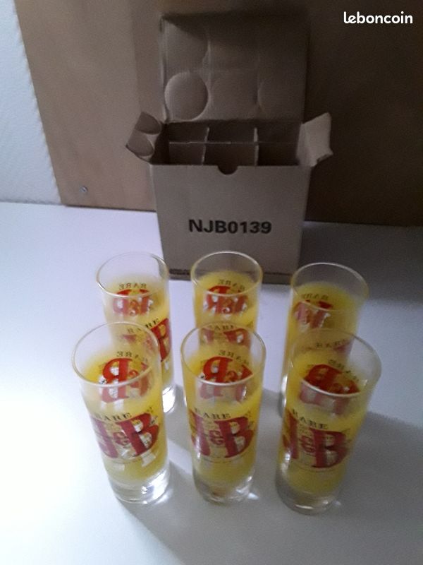 Verre à whisky en parfait état (image 1)