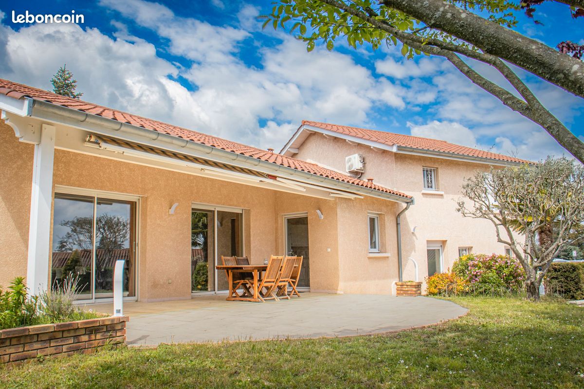 Maison 7 pièces 172 m² · à Grézieu-la-Varenne · 172 m² · 610 000 €