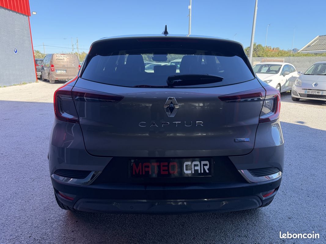 Renault CAPTUR II 1.6 E-TECH PLUG-IN 160CH INITIALE PARIS (image 4)