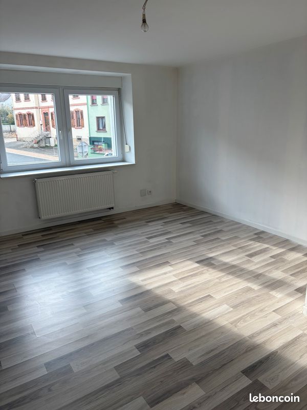 Appartement 5 pièces 106 m² · à Rémelfing · 106 m² · 142 000 €