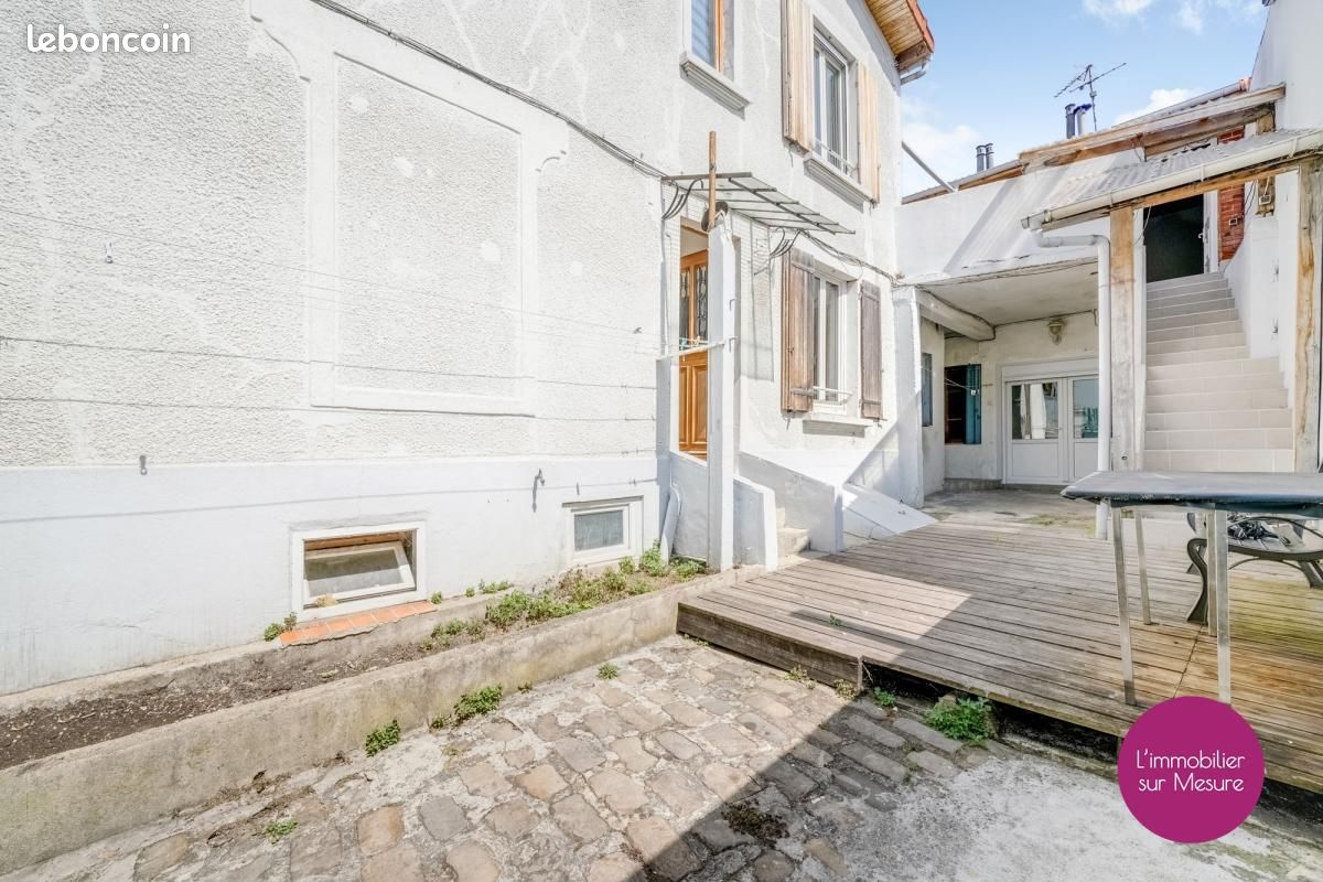 Maison 5 pièces 125 m² · à Montreuil · 125 m² · 680 000 €