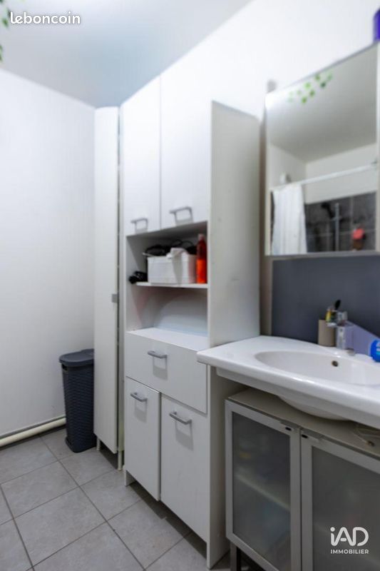 Studio 1 pièce 31 m² (image 8)