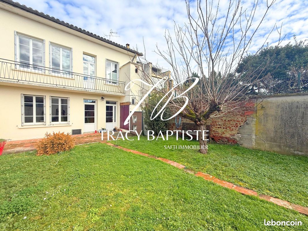 Maison 10 pièces 316 m² · à Verdun-sur-Garonne · 316 m² · 299 000 €