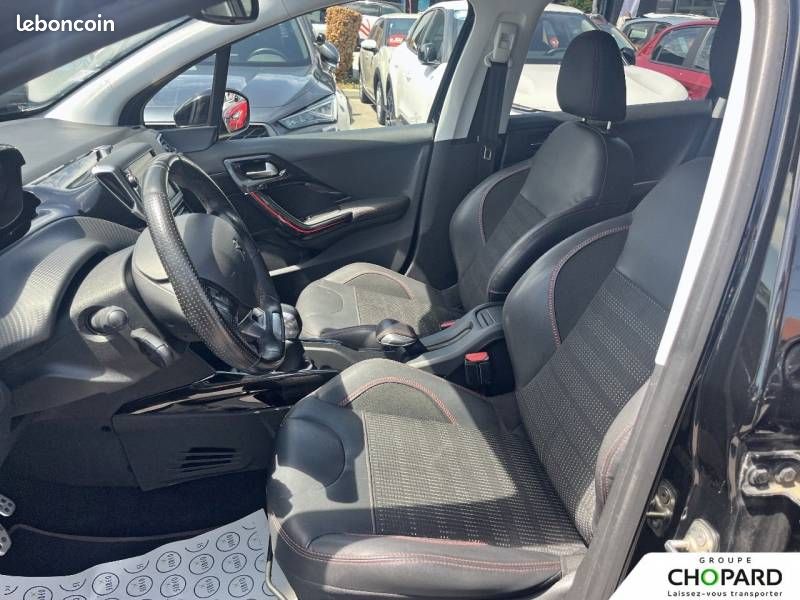 Peugeot 2008 1.2 PureTech 110ch S&S BVM5 GT Line (image 10)