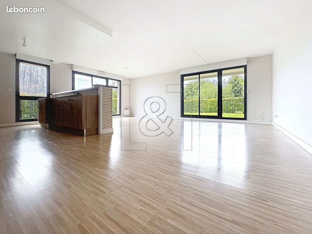Appartement 4 pièces 110 m² · à Franqueville-Saint-Pierre · 110 m² · 333 000 €