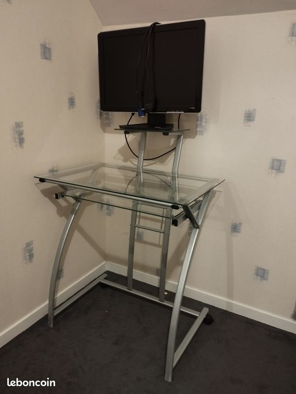 Bureau (image 2)