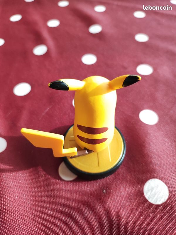 Amiibo Pikachu (image 2)