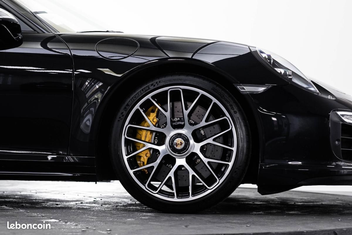 Porsche 911 TURBO CABRIOLET 3.8i S 560 PDK A (image 13)