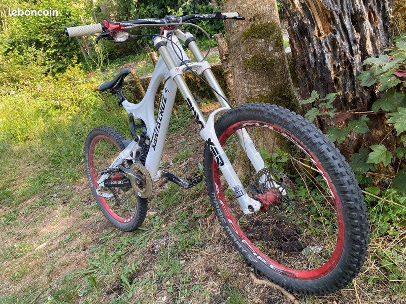 DH Santa Cruz V10 DH 2008 – Vélo de descente (image 1)