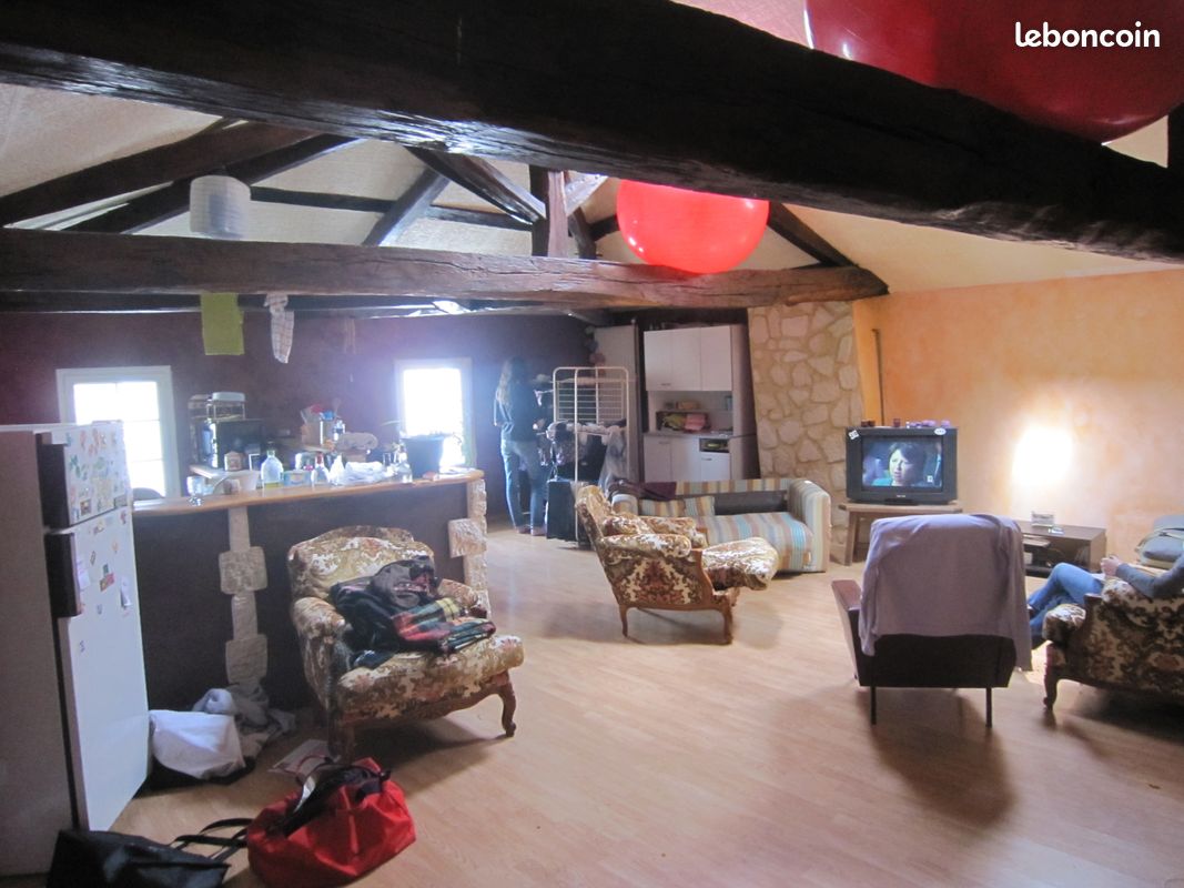 Appartement 4 pièces 95 m² · à Angoulême · 95 m² · 690 €/mois