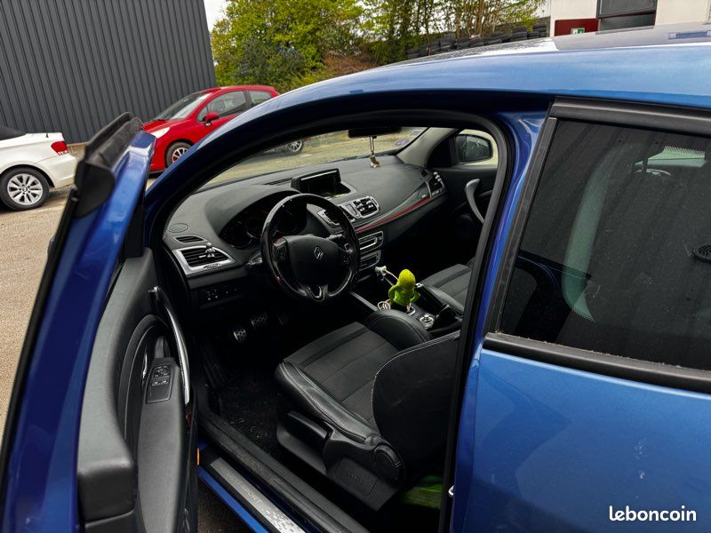 Voiture Renault, Mégane coupé GTline (image 9)