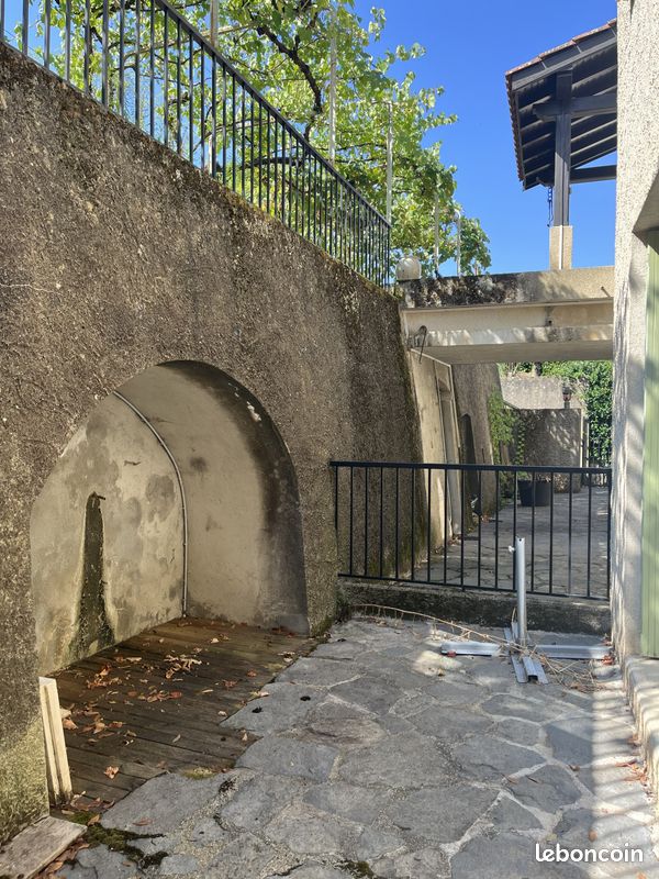 Appartement 3 pièces 74 m² · à Lamastre · 74 m² · 440 €