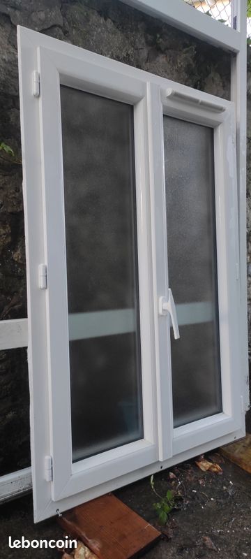 Fenêtre PVC double vitrage verre flouté (image 2)