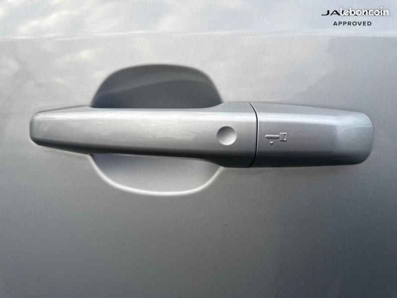 Jaguar E-Pace P200 FlexFuel MHEV R-Dynamic SE BVA AWD (image 23)