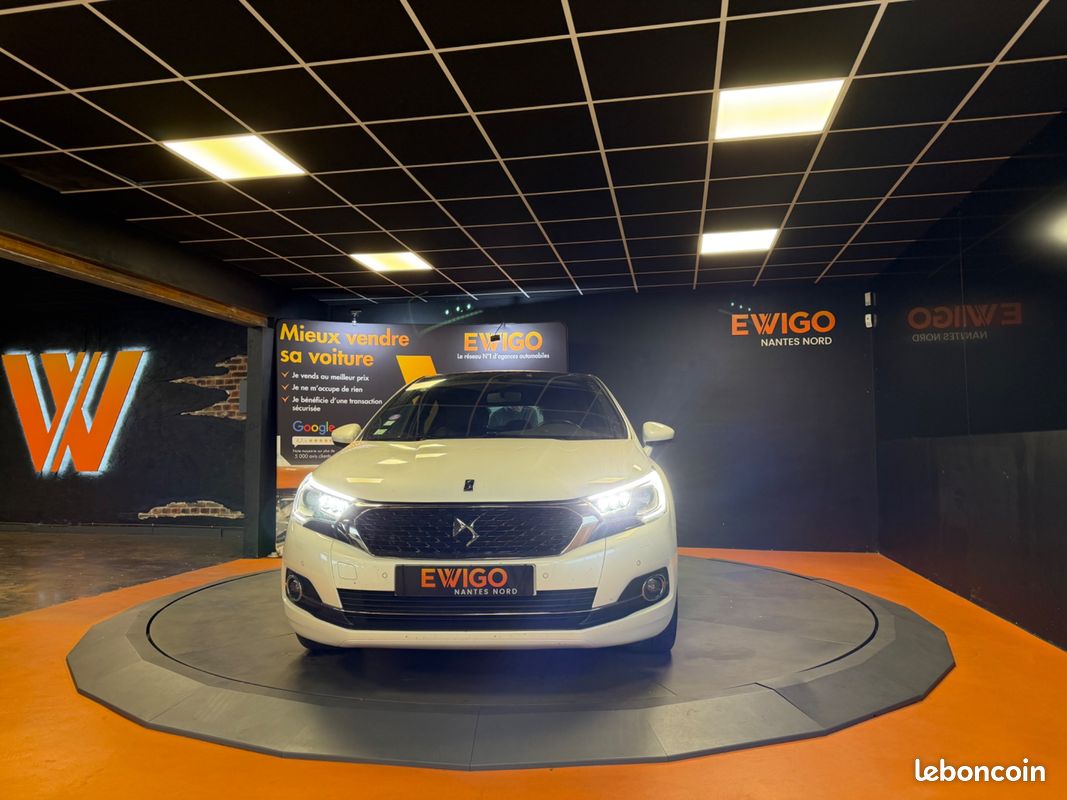 Ds ds 4 1.6 thp 210 sport chic start & stop / caméra de recul (image 14)