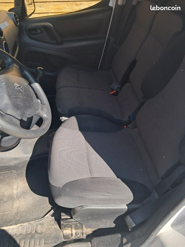 Peugeot Patner 1.6 blueHDI 100 Prenium Pack (image 3)