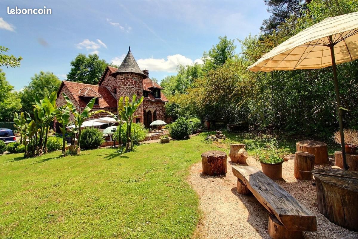 Maison 8 pièces 160 m² · à Collonges-la-Rouge · 160 m² · 520 000 €