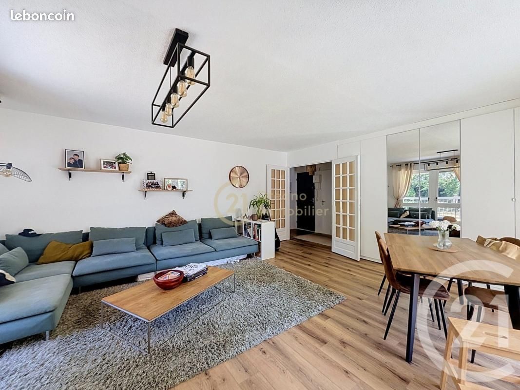 Appartement 5 pièces 93 m² · à Rennes · 93 m² · 332 650 €