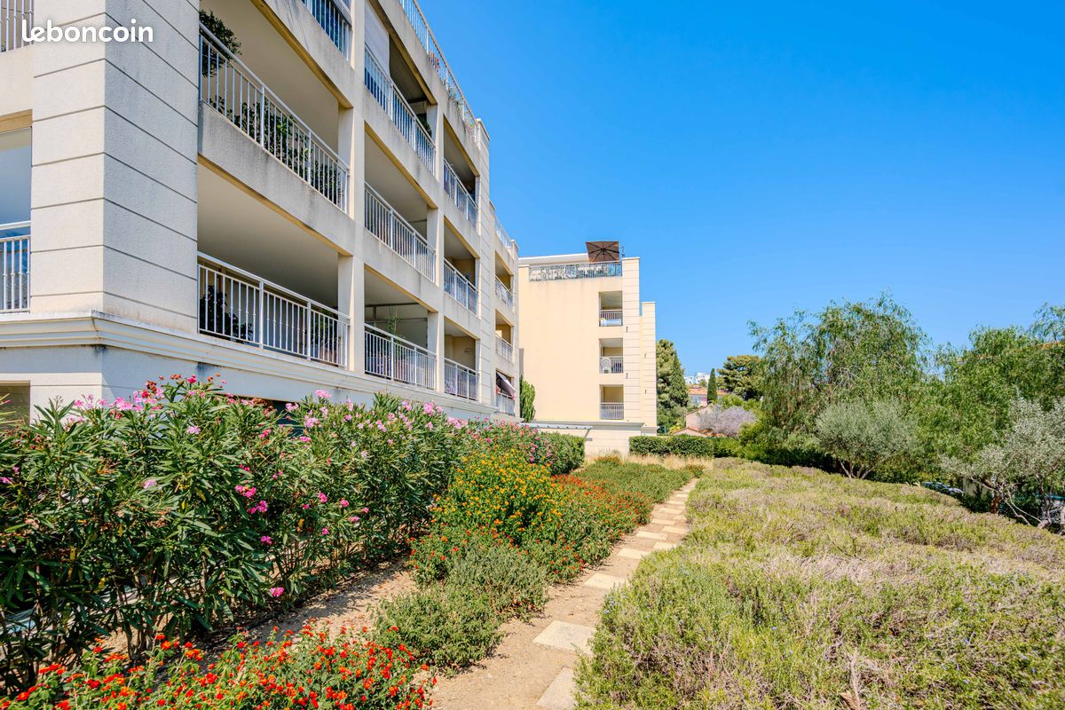 Appartement 2 pièces 42 m² · à Hyères · 42 m² · 225 000 €